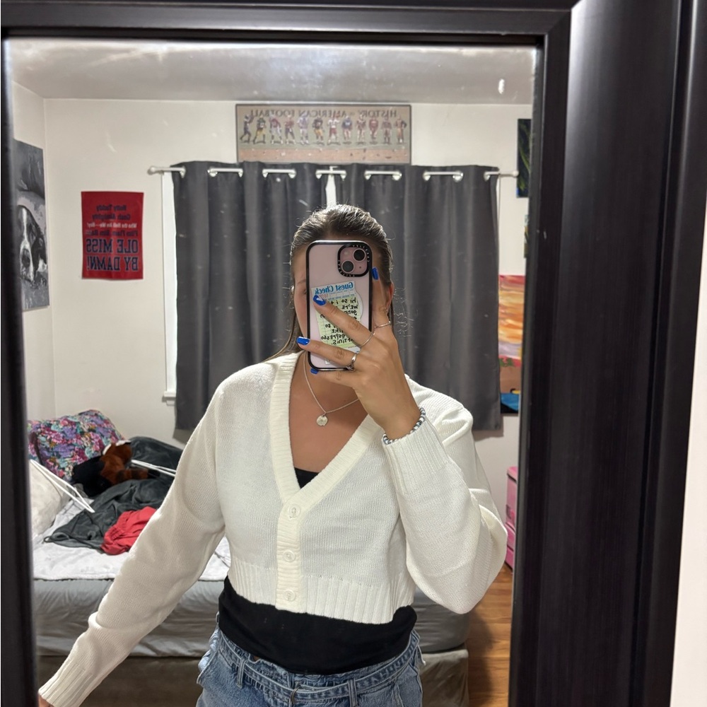 Divided Cream V-Neck Button-Up Cardigan